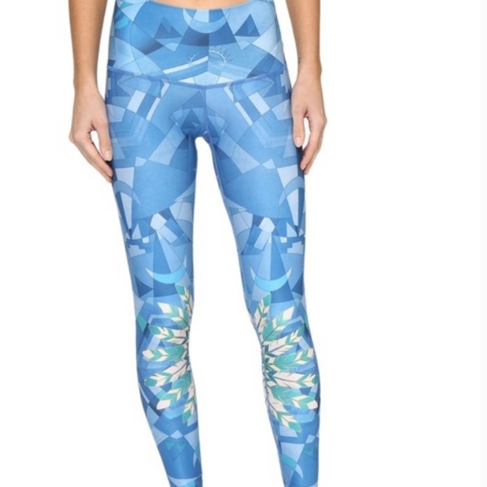 Teeki hot pants